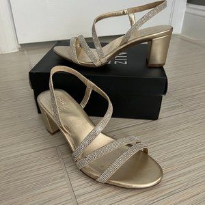 Naturalizer Vanessa Strappy Dress Sandal Champagne Rhinestone Jeweled 8.5 Wide